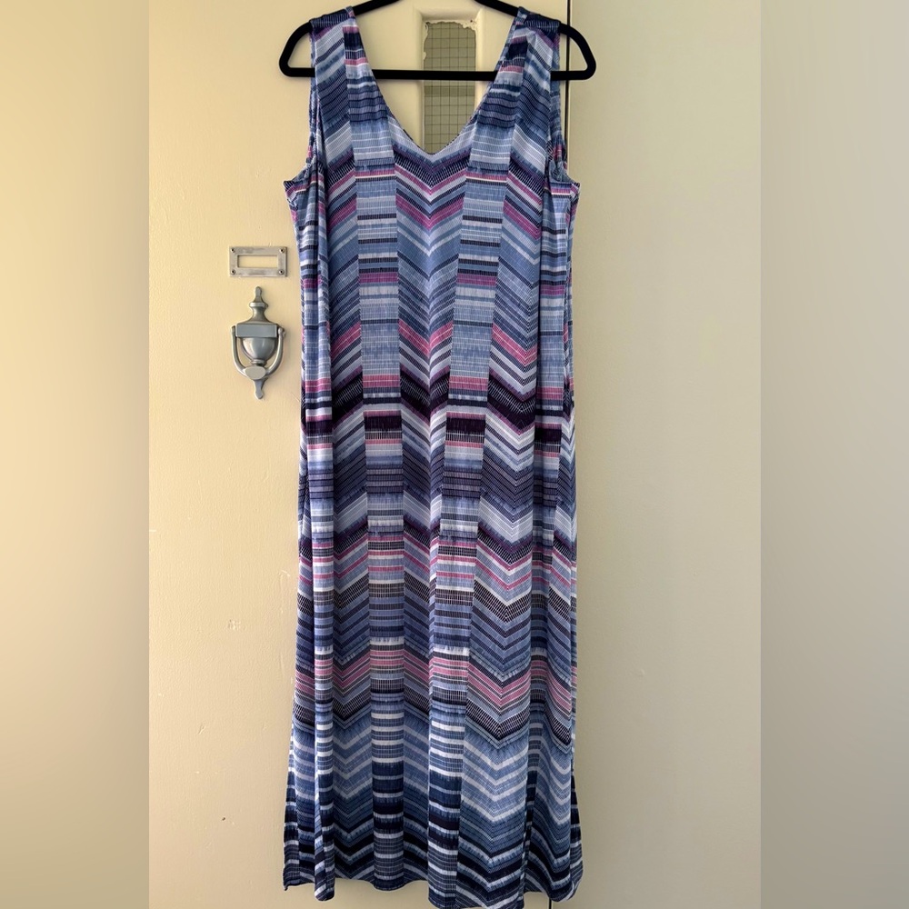EUC Chico's Purple and Blue Sleeveless V-Neck Sundress